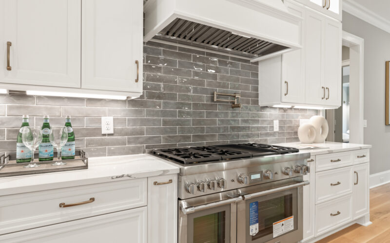 LaRuchePhoto-MacBuilt-507CarlSandersDr-14